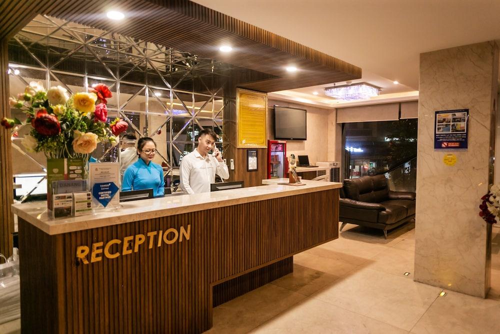 โกลด์ โฮเต็ล 1 ดานัง Hotel ภายนอก รูปภาพ